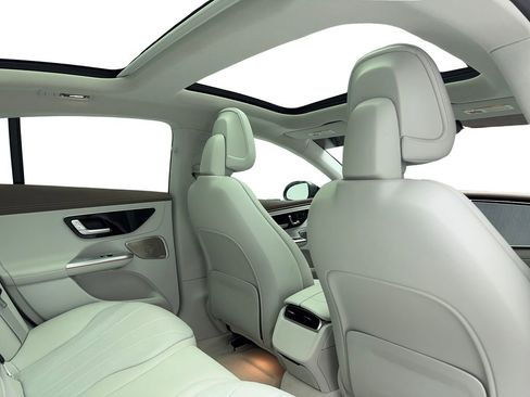 Used 2023 Mercedes-Benz EQE 350+ Sedan image 44