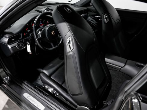 Used 2014 Porsche 911 Carrera image 21