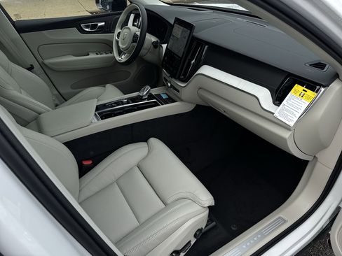New 2026 Volvo XC60 T8 Ultra w/ Protection Package Premier image 30