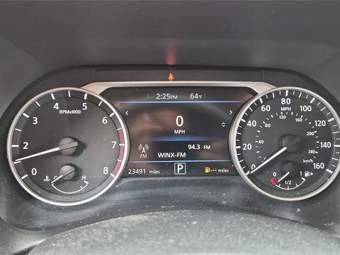 Used 2024 Nissan Sentra SR w/ Trunk Package FWD image 13