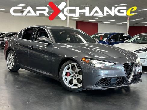 Used 2018 Alfa Romeo Giulia Ti w/ TI Leather Package image 1