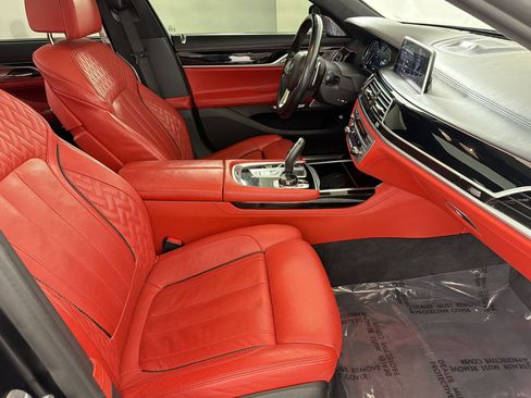 Used 2017 BMW 750i RWD image 34