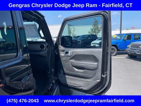 Used 2023 Jeep Wrangler Unlimited Sport AWD/4WD image 19