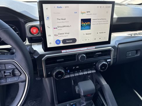 Used 2025 Toyota Tacoma TRD Off-Road w/ TRD Off Road Premium Package image 20