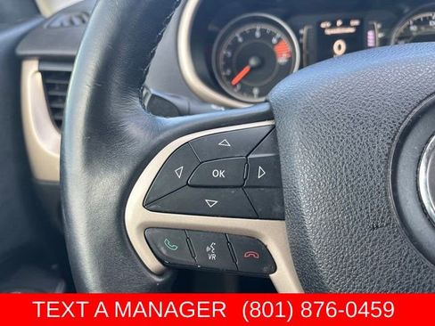 Used 2016 Jeep Cherokee 75th Anniversary AWD/4WD image 22