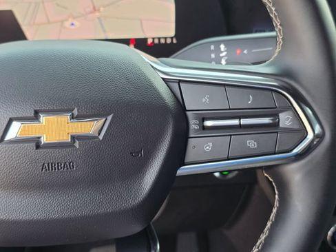 Used 2026 Chevrolet Traverse LT w/ Driver Confidence Package FWD image 29
