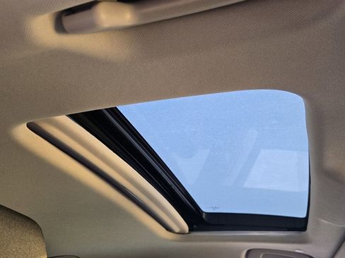 Used 2025 Honda Accord SE image 16