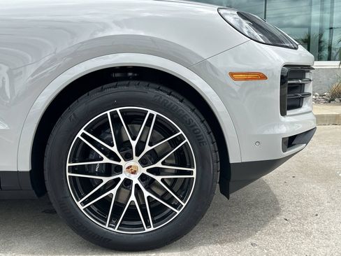 New 2026 Porsche Cayenne AWD/4WD image 11