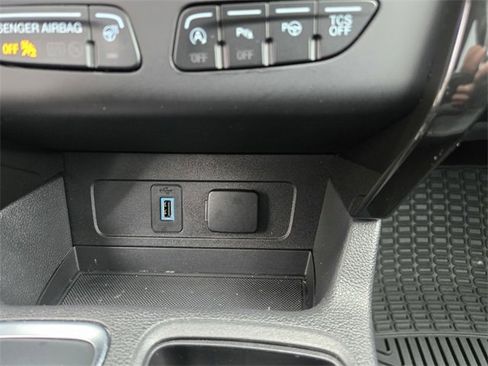 Used 2019 Ford Escape Titanium image 20