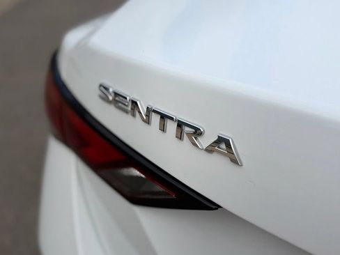 Used 2024 Nissan Sentra SV FWD image 6