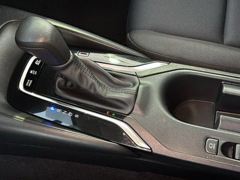 Used 2024 Toyota Corolla LE image 22