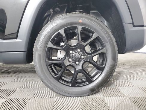 New 2026 Jeep Compass Latitude image 29