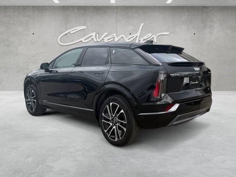 Certified 2025 Cadillac Optiq Sport 1 AWD/4WD image 15