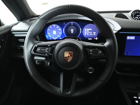 Used 2026 Porsche Macan 4 Electric AWD/4WD image 18