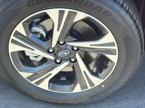 Certified 2025 Subaru Crosstrek 2.5i Premium AWD/4WD image 10