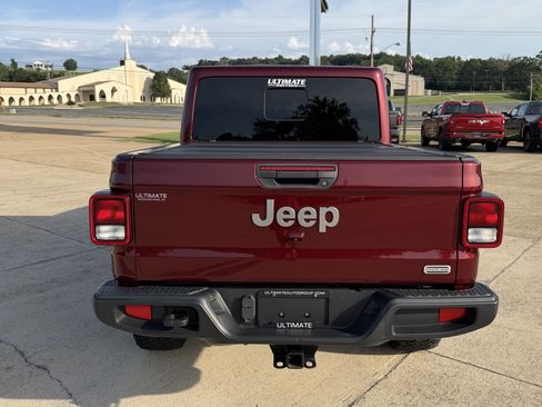 Used 2021 Jeep Gladiator Overland w/ Popular Equipment Package AWD/4WD image 6