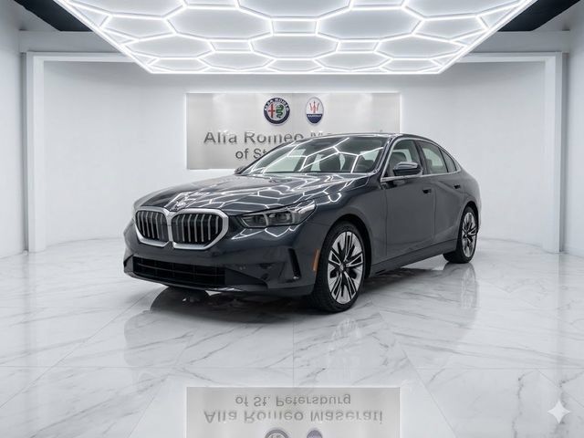 Used 2026 BMW 530i RWD image 2