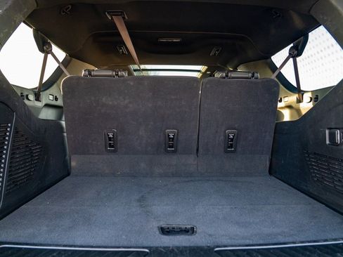 Used 2023 GMC Yukon XL SLT image 26