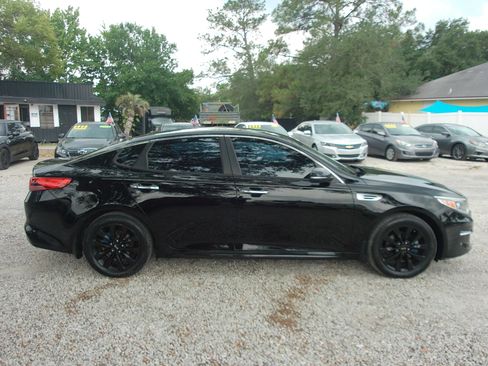 Used 2018 Kia Optima LX w/ 17" Alloy Wheels Package FWD image 4