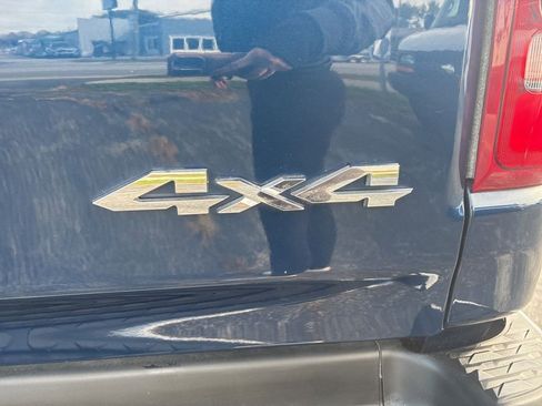 Used 2024 RAM 1500 Laramie image 13