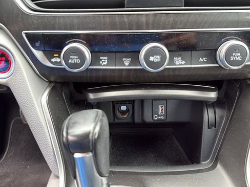 Used 2018 Honda Accord EX-L image 25