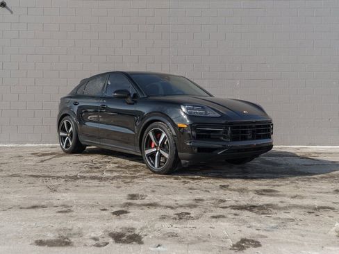 Certified 2026 Porsche Cayenne S image 9