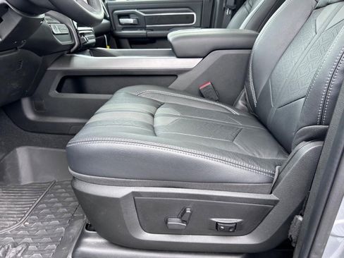 Used 2024 RAM 2500 Laramie w/ Sport Appearance Package image 22