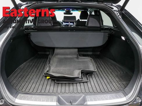 Used 2023 Toyota Venza Nightshade AWD/4WD image 9