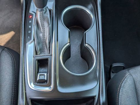 Used 2019 Chevrolet Equinox LT FWD image 9