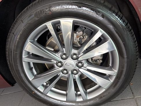 Used 2023 Cadillac XT6 Premium Luxury AWD/4WD image 9
