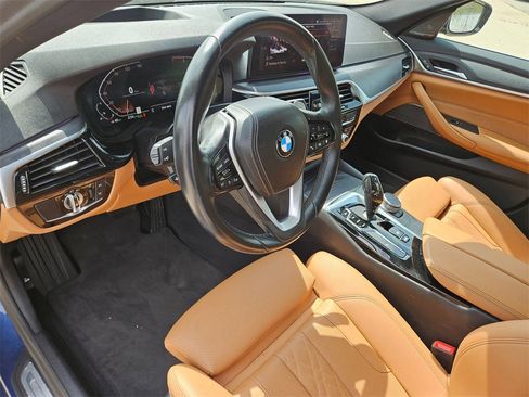 Used 2023 BMW 530i w/ Premium Package image 17