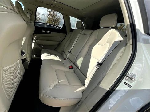 New 2026 Volvo XC60 B5 Ultra w/ Protection Package Premier image 10