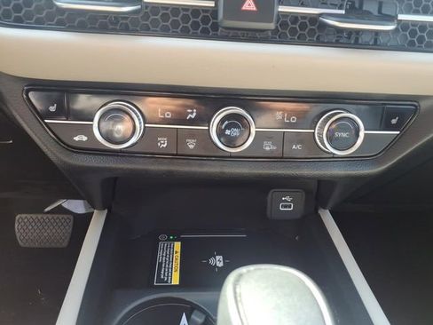 Used 2023 Honda HR-V EX-L image 11