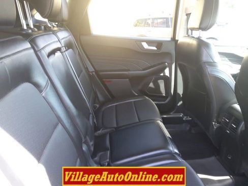Used 2022 Ford Escape SEL image 42