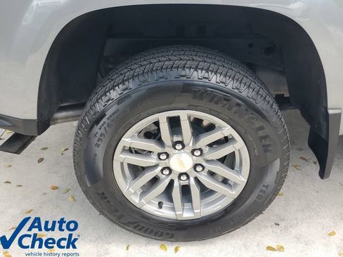 Used 2025 Chevrolet Colorado LT RWD image 8
