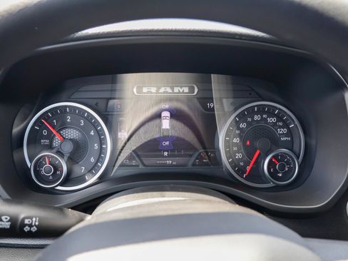 New 2026 RAM 1500 Express AWD/4WD image 22