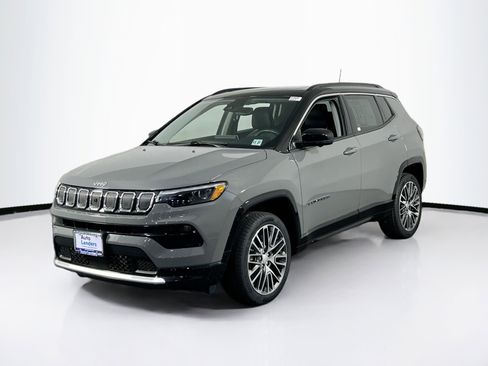 Used 2022 Jeep Compass Limited w/ Elite Group AWD/4WD image 1