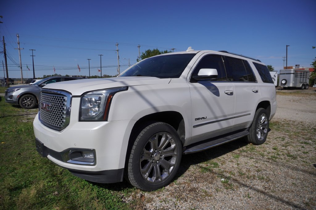 Used 2017 GMC Yukon Denali w/ Open Road Package AWD/4WD image 1