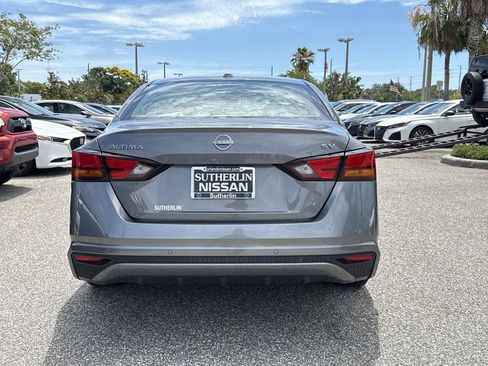 Certified 2024 Nissan Altima 2.5 SV FWD image 6