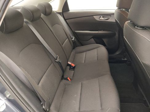 Used 2021 Kia Forte LXS FWD image 19