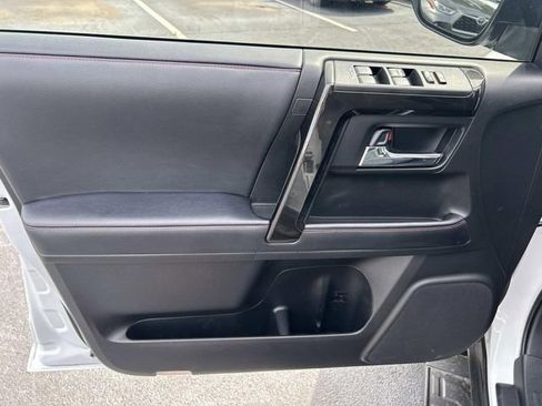 Used 2024 Toyota 4Runner TRD Off-Road Premium w/ Moonroof Package AWD/4WD image 24