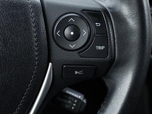 Used 2017 Toyota RAV4 Limited image 33