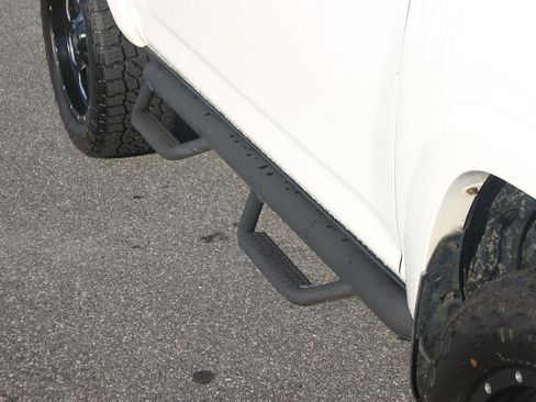 Used 2015 Toyota 4Runner SR5 AWD/4WD image 10