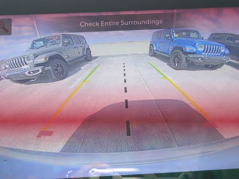 Used 2022 Jeep Wagoneer Series III w/ Premium Group I image 23