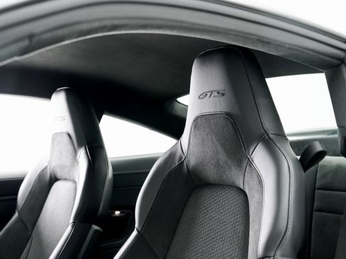 Certified 2025 Porsche 911 Carrera GTS image 10