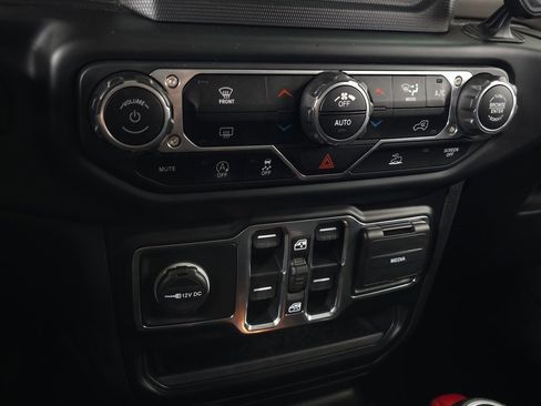 Used 2020 Jeep Gladiator Sport w/ Quick Order Package 24S image 29