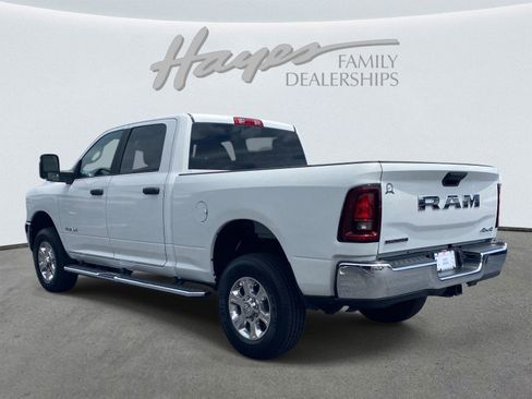 Used 2026 RAM 2500 Big Horn AWD/4WD image 8