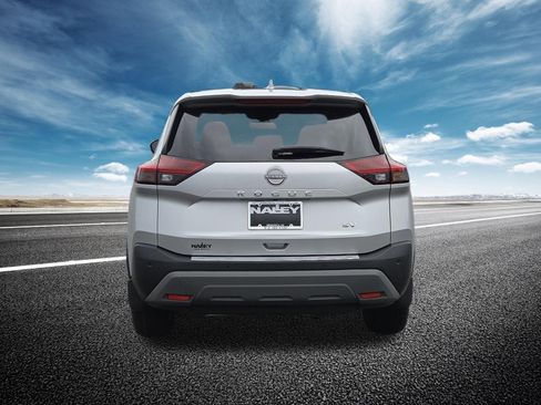 Used 2023 Nissan Rogue SV FWD image 15