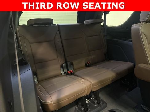 Used 2023 Chevrolet Tahoe High Country image 17