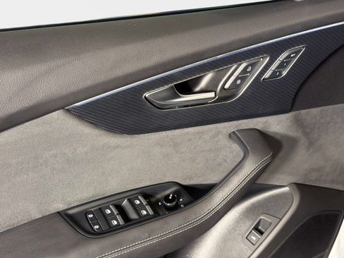 Used 2024 Audi SQ8 Prestige w/ Prestige Package AWD/4WD image 37